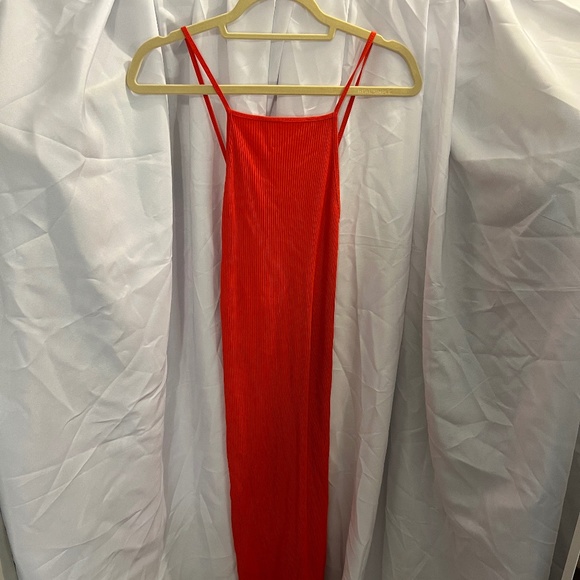 Dress - Picture 2 of 4